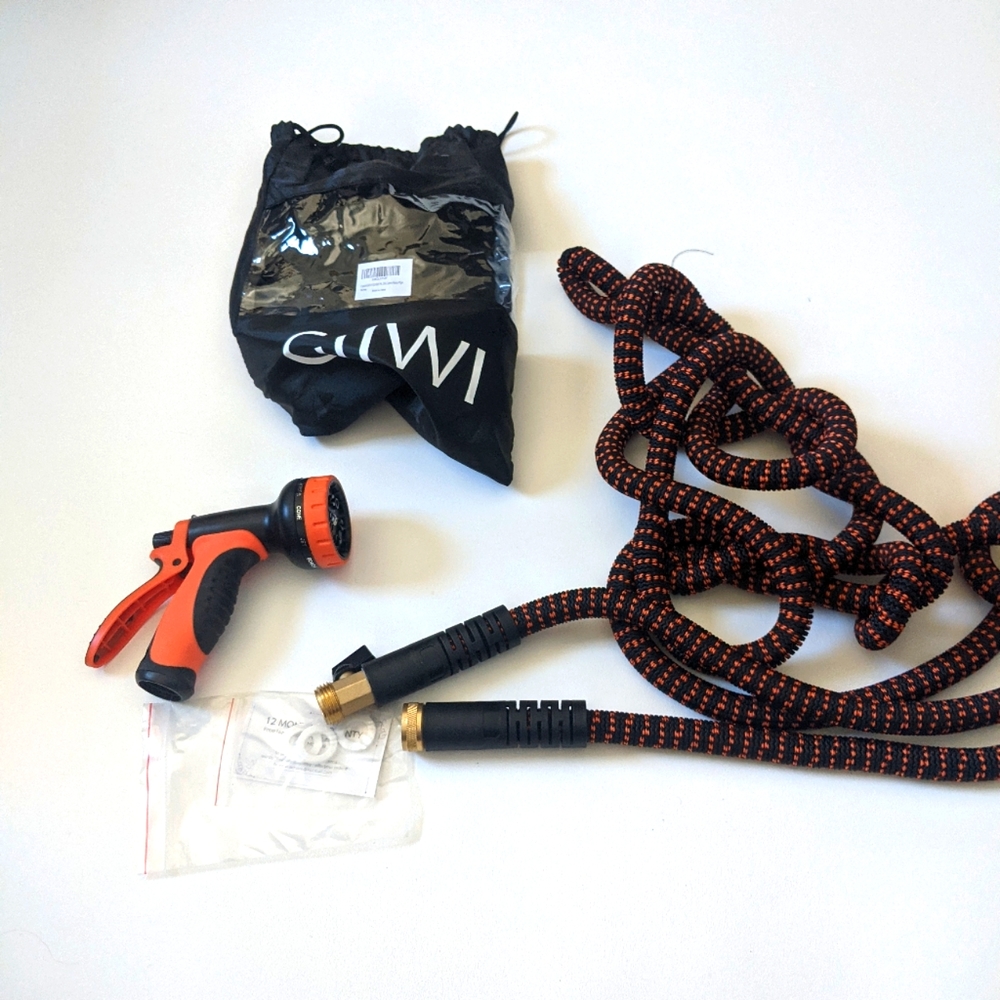 Giiwi Expandable Garden Hose 25 Feet NWT
